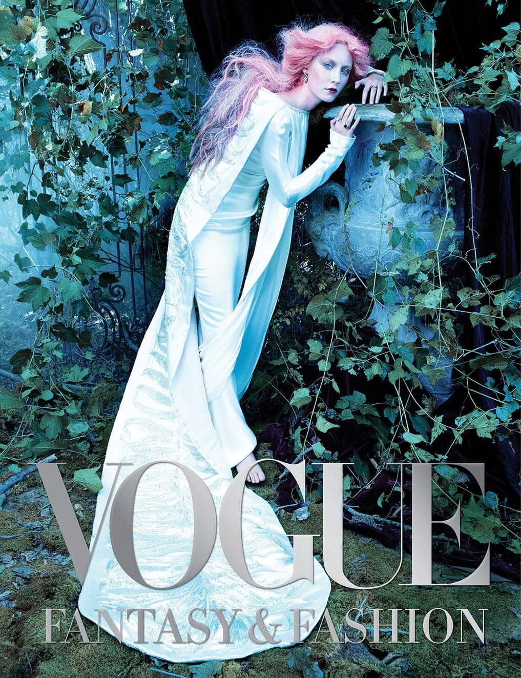 Vogue Fantasy Fashion Book Cover